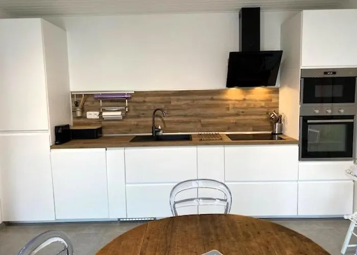 La Lezardiere A Deux Pas Des Quais Nyaraló *