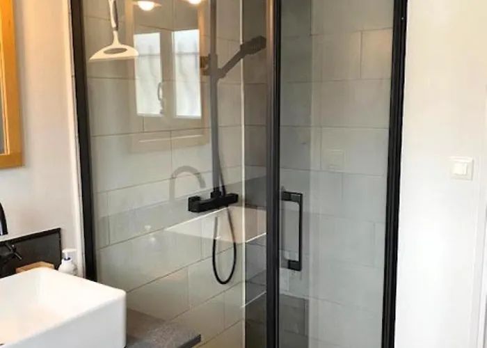 La Lezardiere A Deux Pas Des Quais Nyaraló Les Sables-dʼOlonne